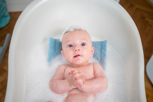 Trẻ Sơ Sinh Bị Cảm Lạnh s